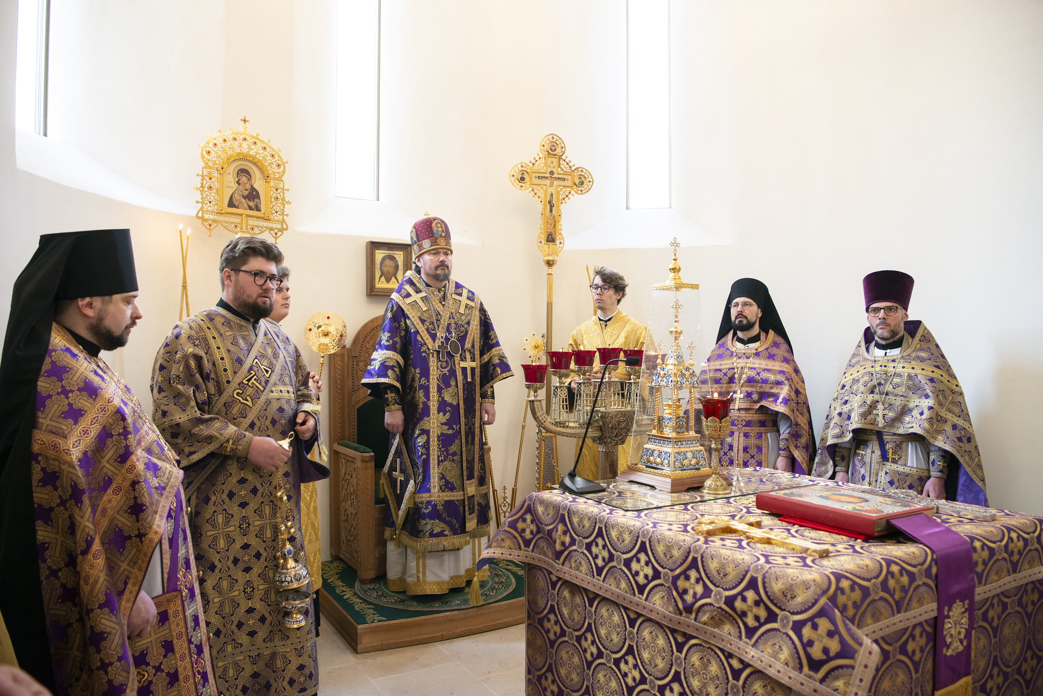 La communauté de notre séminaire a concélébré avec son évêque à la Cathédrale de la Sainte-Trinité